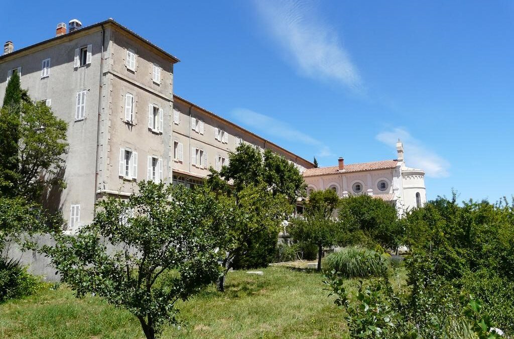 UNIVERSITE D’ETE 2025 à ROC-ESTELLO Programme « Chrétiens dans la Cité »